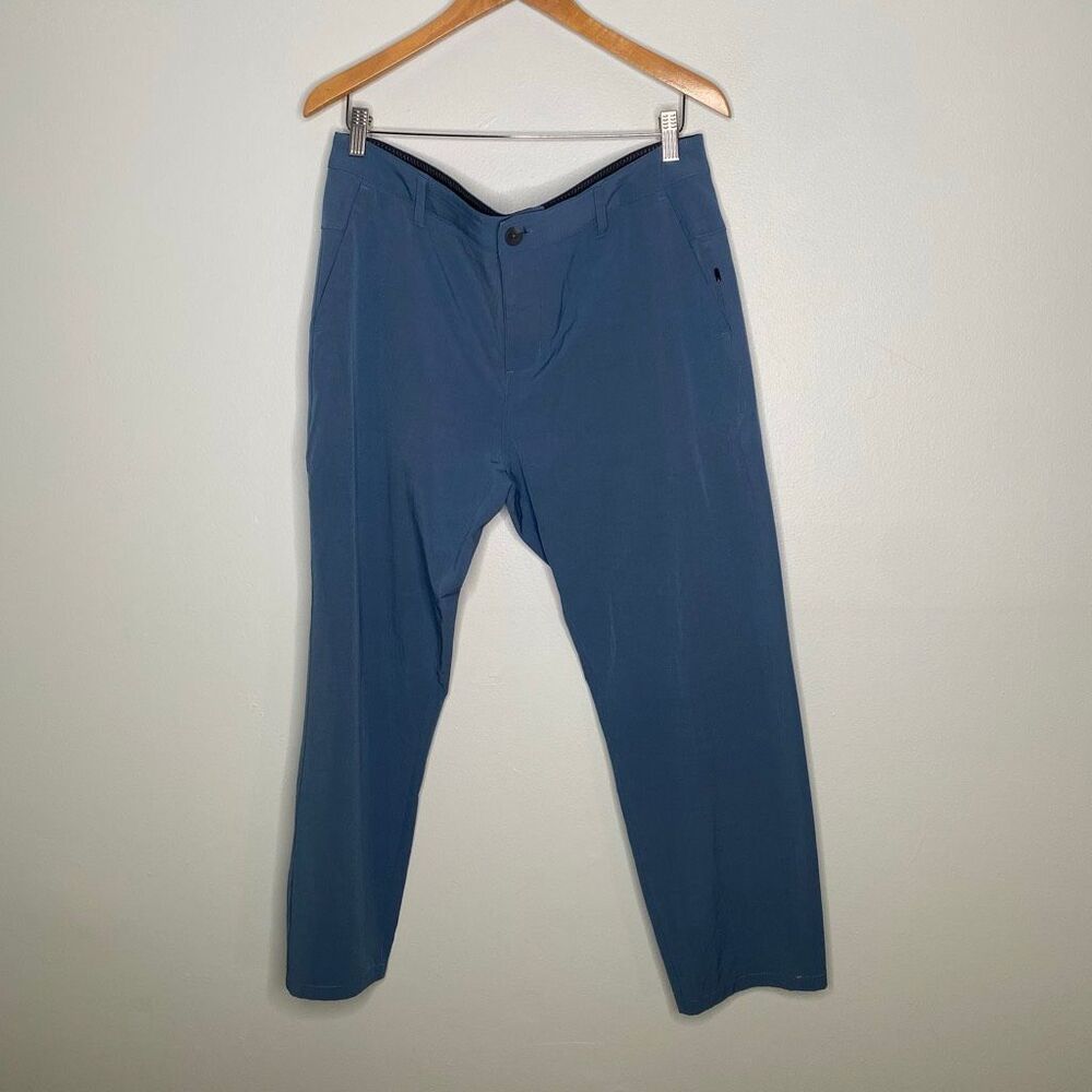 Vuori Men’s Aim Pants Size 34 (25” Short Inseam) - Blue